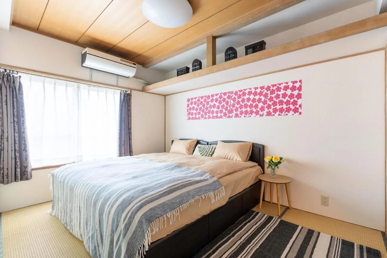 Colorbee Shinjuku Yotsuya Big House Villa Tokyo 0*,  Japan
